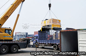Walking organic fertilizer turner machine sold to Estonia